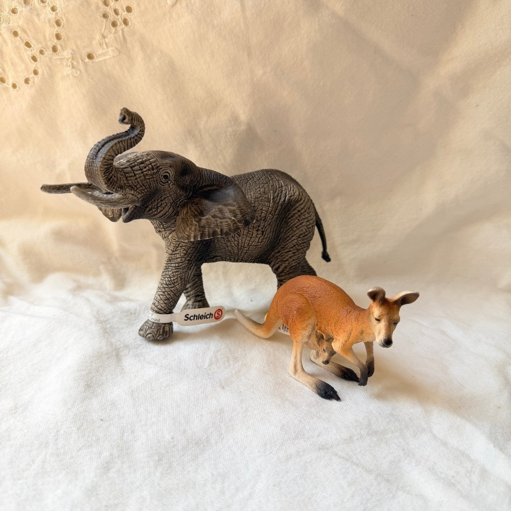 Schleich Elephant & Kangaroo Joey Figures Child Play Wildlife Safari Animal Toys